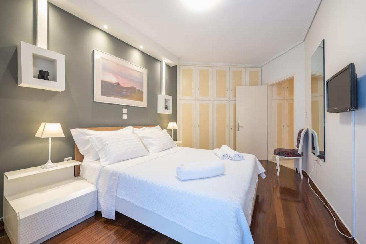 Central 3Br Apartment Next To Panormou Metro! Атина Екстериор снимка
